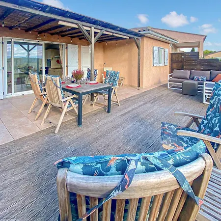 2 Bedroom Amazing In Roquebrune-sur Argens